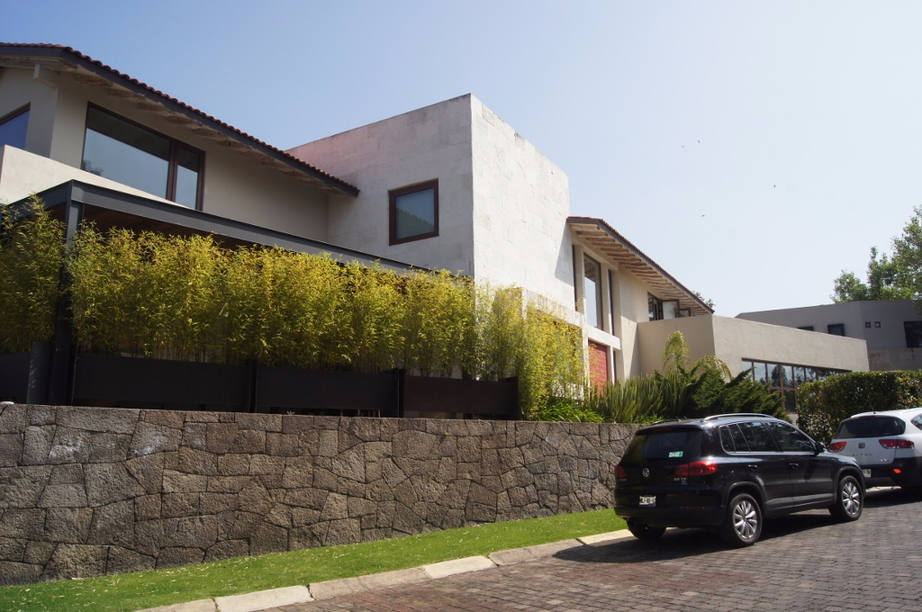 Residencia Contemporánea en Renta en Club de Golf Los Encinos