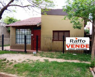 Colon, Entre Ríos, Argentina, 2 Habitaciones Habitaciones, ,1 BañoBathrooms,Casas,Venta,Ferrari,42746