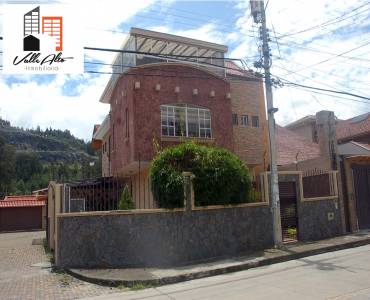 Cuenca, AZUAY, Ecuador, 5 Habitaciones Habitaciones, ,5 BathroomsBathrooms,Casas,Venta,Calle Telemaco,3,42831