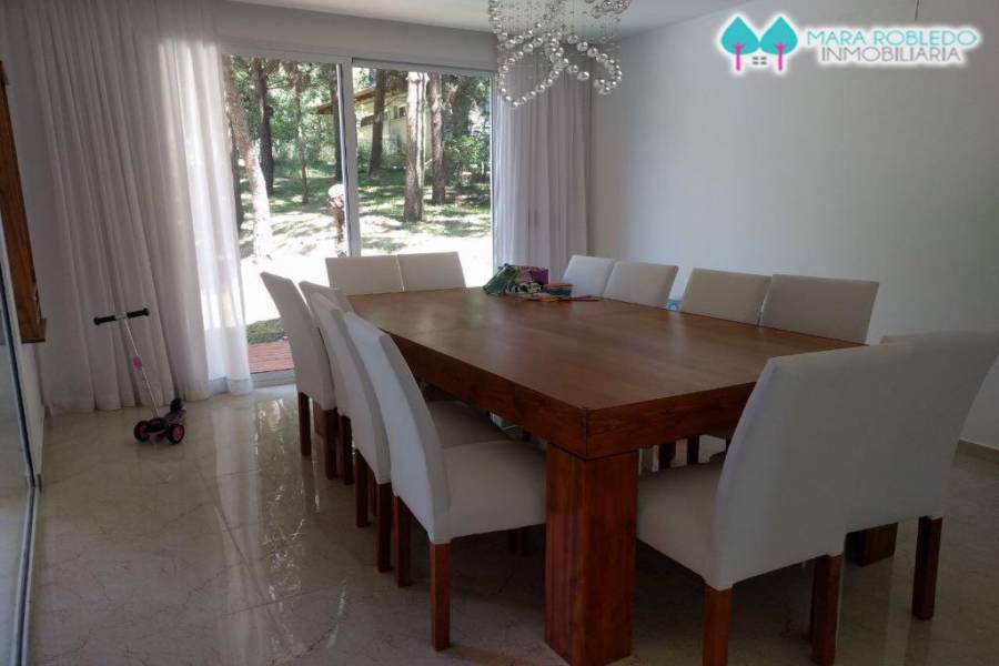 Costa Esmeralda,Buenos Aires,Argentina,5 Bedrooms Bedrooms,5 BathroomsBathrooms,Casas,1130