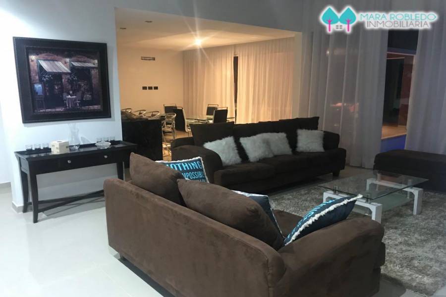 Costa Esmeralda,Buenos Aires,Argentina,5 Bedrooms Bedrooms,5 BathroomsBathrooms,Casas,1130
