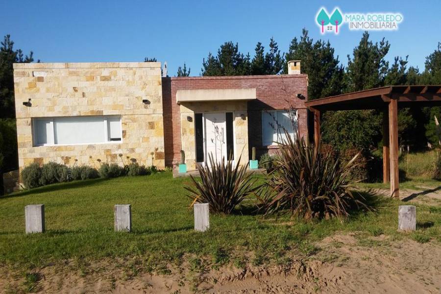 Costa Esmeralda,Buenos Aires,Argentina,4 Bedrooms Bedrooms,3 BathroomsBathrooms,Casas,1154